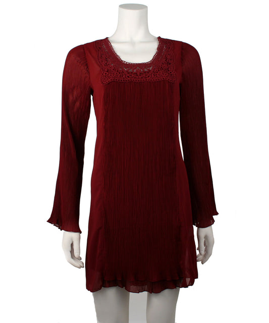 Monoreno Pleated Dress with Crochet Neckline